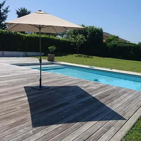 Piscine Pied Des Plages Anglet
